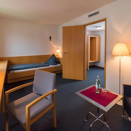 Tagungshaus Himmelspforten - Self Check-In Вюрцбург Екстер'єр фото